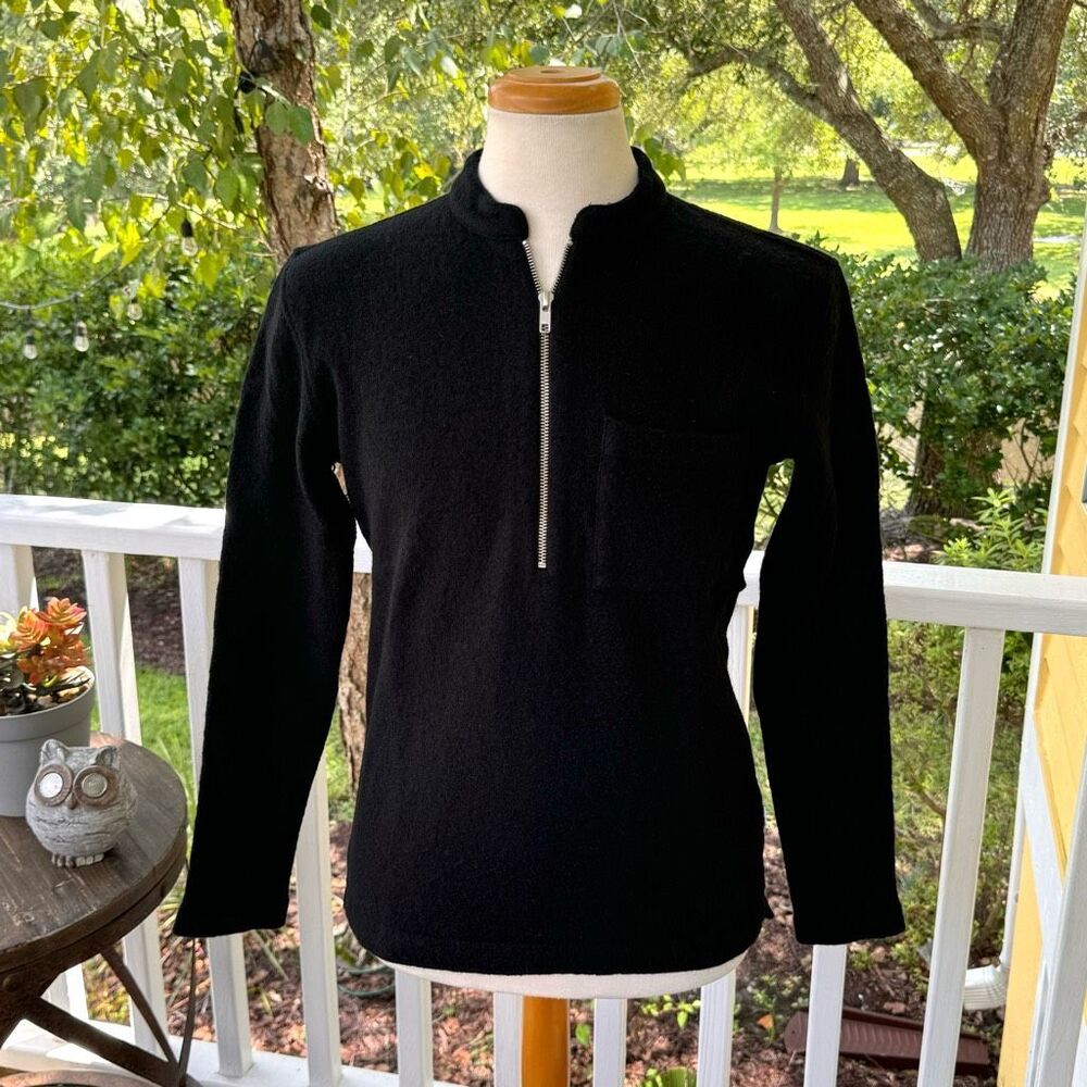No Nationality Carl Loose Knit Pullover Sweater. Black. Small.
